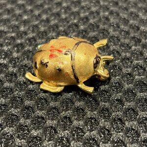 Brutalist Vintage Unisex Gold-Tone Beetle Brooch - Hand Painted Insect Pin